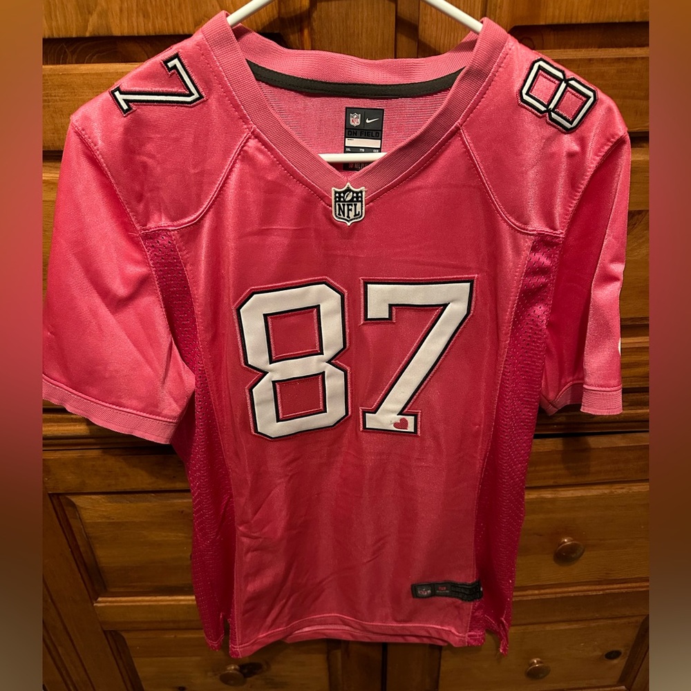 Jordy Nelson Pink football jersey.Sz XXL.Fits more like a Large. See pictures.